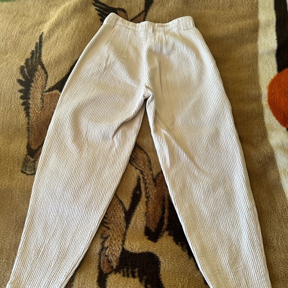 Esprit Cream Cotton Fabric - Picture 2 of 6